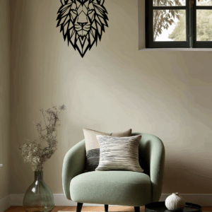 Tableau bois lion monochrome Zenith accroché au mur, décoration salon